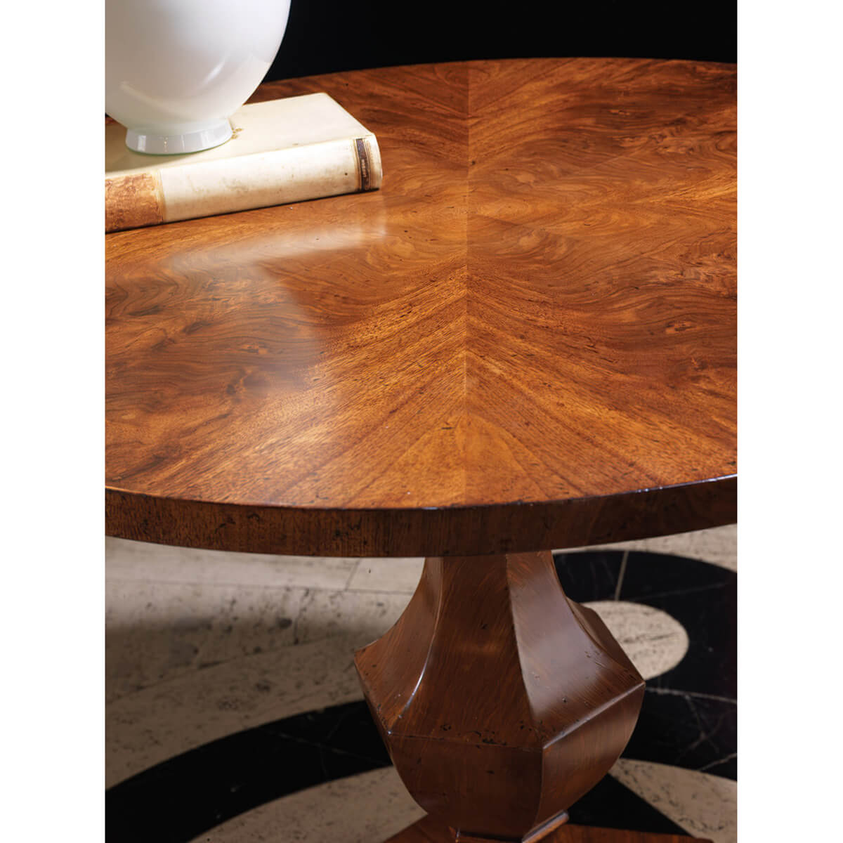 Wood grain detail on Biedermeier style table.