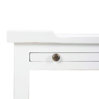 Close-up of white table, top edge detail.