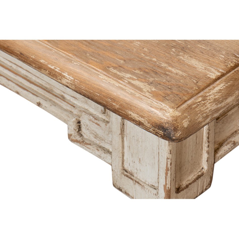 Corner edge, wood grain of French Provincial table
