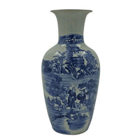 Single Chinese blue and white vase front view details.