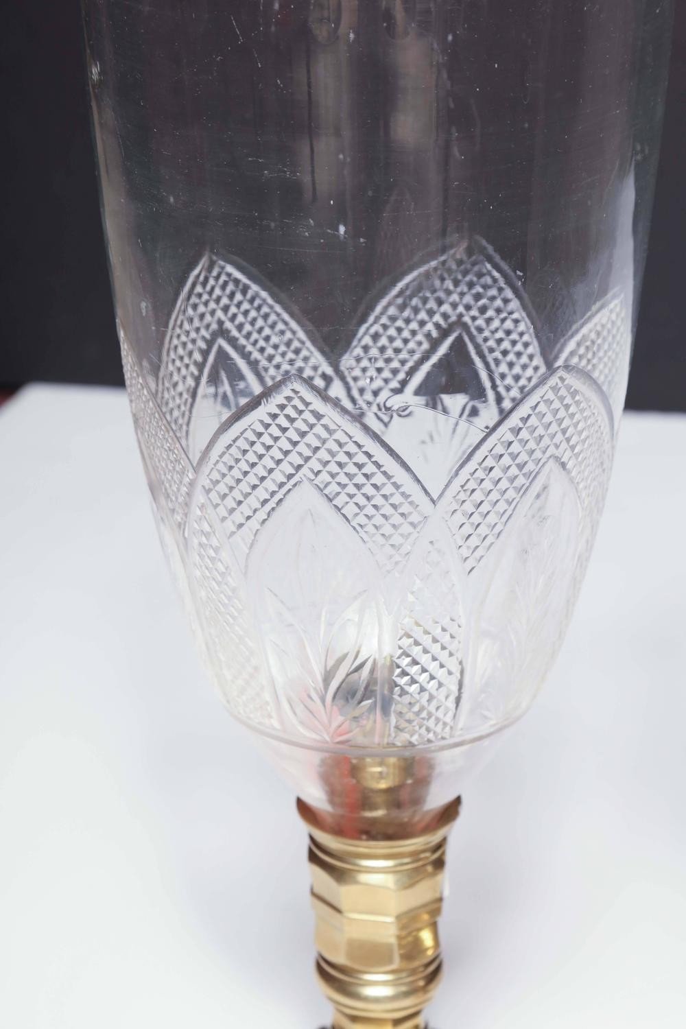 Close-up on glass pattern of French photophore.
