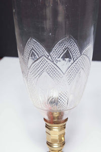 Close-up on glass pattern of French photophore.