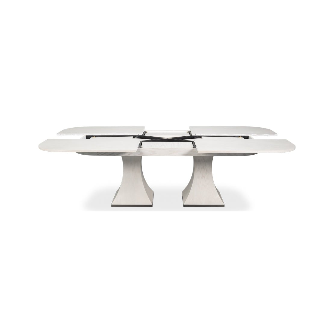 Intermediate extension of the dining table with leaves.
